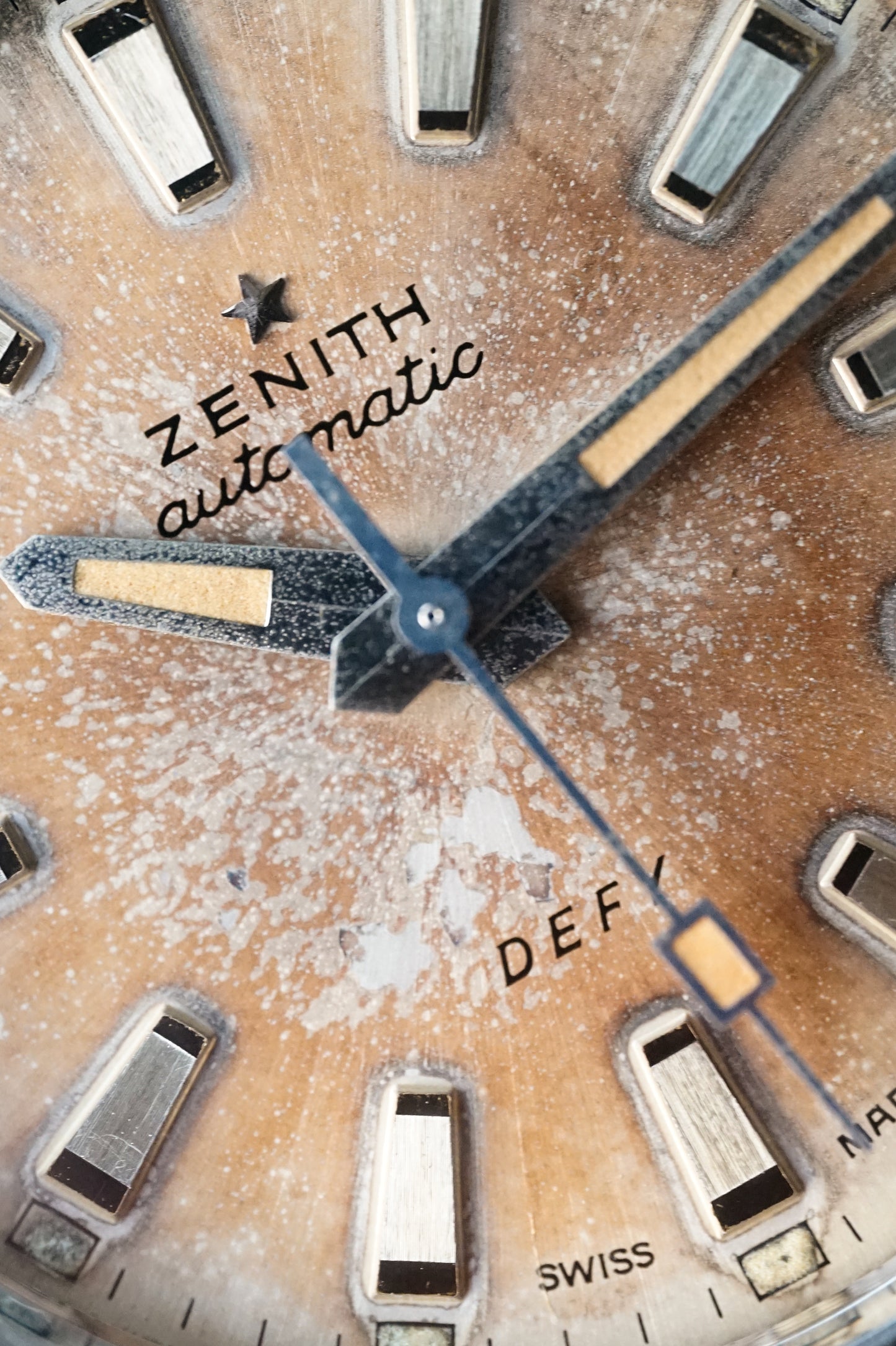 Zenith - Defy "The Time Safe"