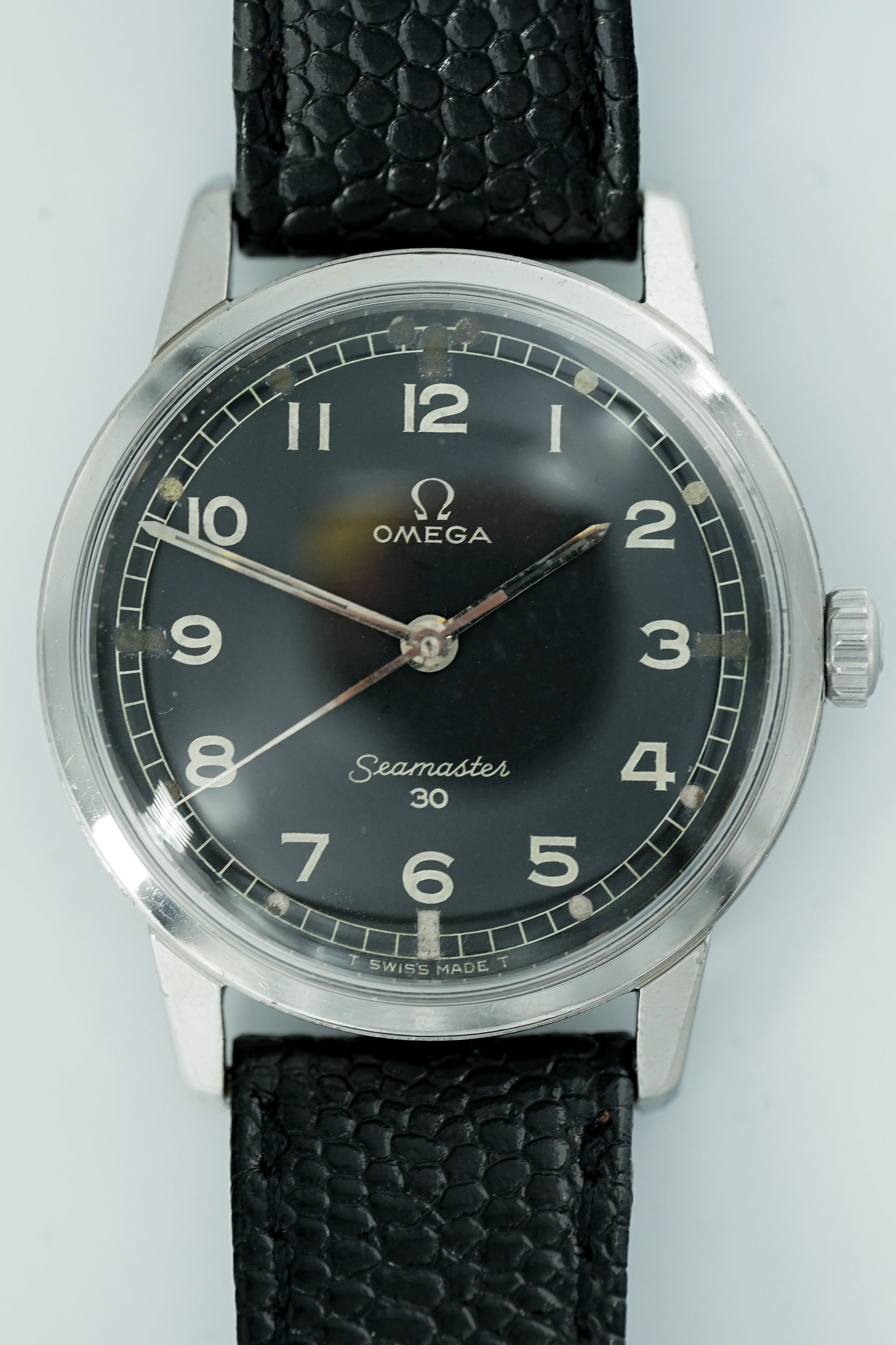 Omega Seamaster Black Numeral Dial lartdutemps